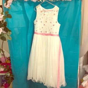 Beautiful tulle Dress!!